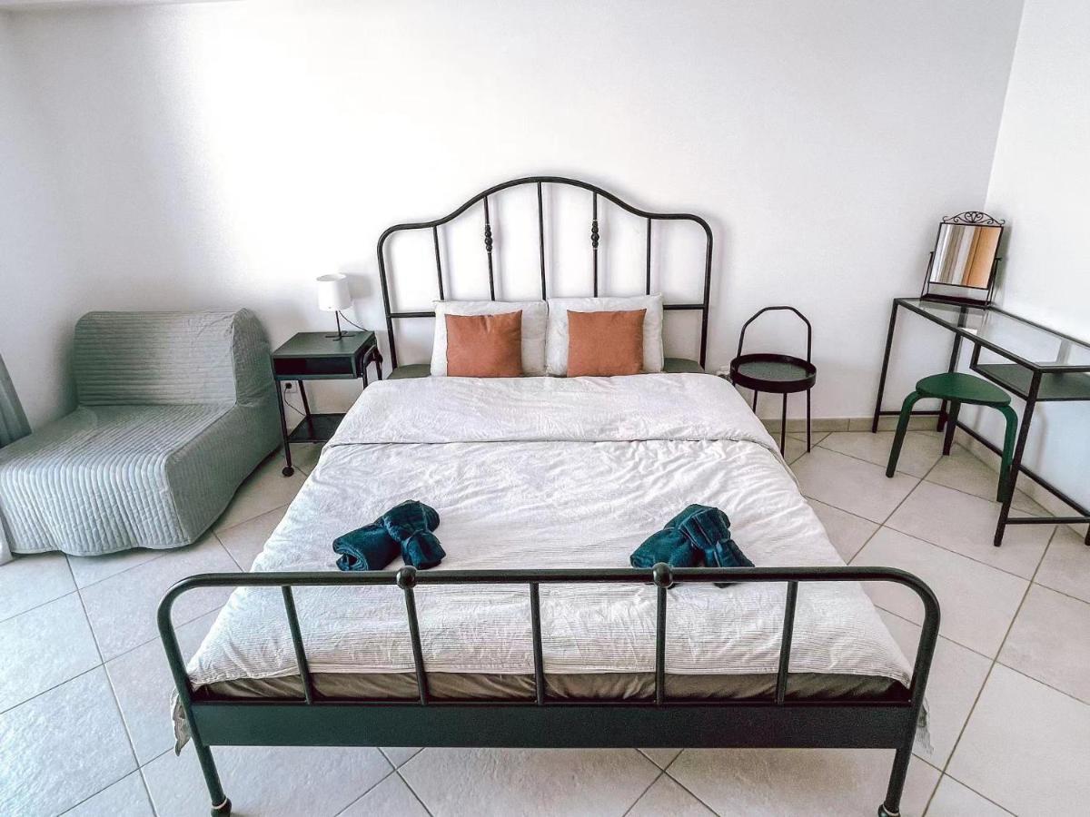 אנטוגויה דה באלייה Peniche Master Bedroom With Sea View Balcony, Private Bathroom, Shared Kitchen, Swimming Pool, Surfing Resort מראה חיצוני תמונה