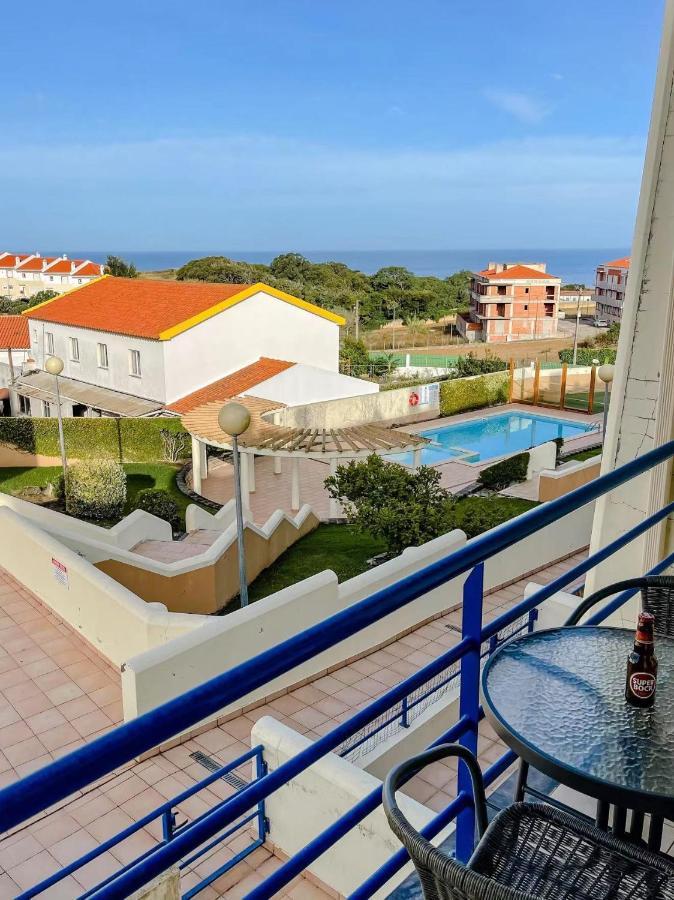אנטוגויה דה באלייה Peniche Master Bedroom With Sea View Balcony, Private Bathroom, Shared Kitchen, Swimming Pool, Surfing Resort מראה חיצוני תמונה